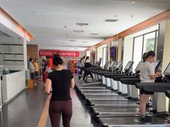 -蓝天国际游泳培训基地(华腾园店)