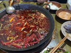 -黄潇洒老火锅(九眼桥宏济巷店)