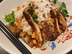 -大头虾越式风味餐厅(光明广场店)