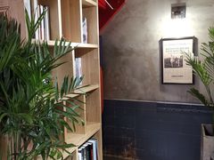 -HIGH FIVE哈福手工汉堡(桂林路店)