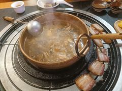 -阿山卓·野生菌火锅·纳西火塘烤肉