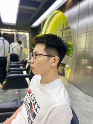 点击看大图 -不迫先生专业男士剪发