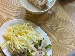 -雷祖芳老妈蹄花店