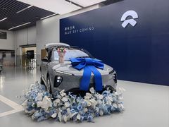 -蔚来体验中心(北京亦庄店)