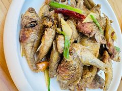 -品鲜村农家菜·阳澄湖大闸蟹(总店)
