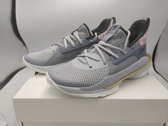 -UNDER ARMOUR(八达岭奥莱店)