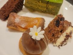 -圣丰索菲特·2 On 988 Café 自助餐厅