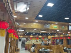 -屯老二农家铁锅炖·行业领军者(梅江店)