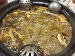 -菌之家·专业纯野生菌火锅·特色炒菌