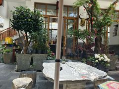-四方小吃·白族庭院餐厅