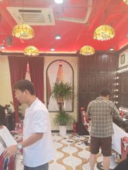 -东方先生国潮男士理发馆