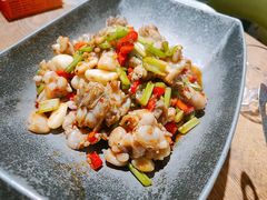 干锅牛蛙-老妈私房鱼头(欧洲城店)