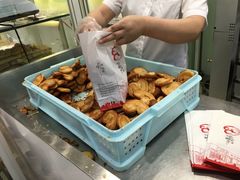 蝴蝶酥-上海哈尔滨食品厂(淮海中路店)