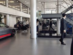 -天津波士信达奔驰4S店(卫津南路店)