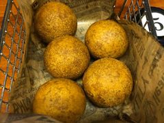 -BHC炸鸡(明洞总店)