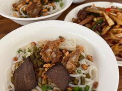 -牛八宝桂林米粉(八里庄店)