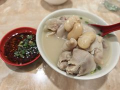 -雷祖芳老妈蹄花店