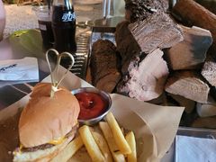 -J Create城市露营咖啡·简餐·宠物(上海动物园店)