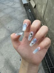 -UGIRL有个美甲