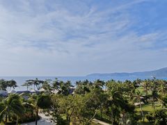 -亚龙湾喜来登·美景台大堂吧