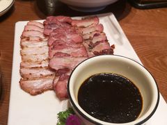 德宏芭蕉烤肉-老滇山寨•云南特色菜•地方菜•民族风情歌舞表演(金碧店)