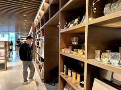 -茑屋书店(天目里店)