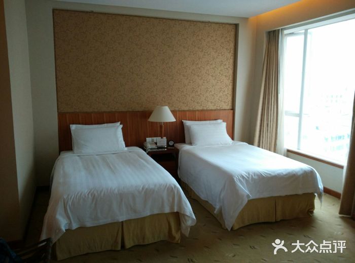 汕尾巴黎半岛酒店android_upload_pic图片