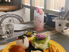 汉堡牛排-Cafe Alice咖啡爱丽丝(奥城店)