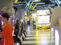 -反斗乐园π·电玩·高空拓展·蹦床(龙华天虹店)