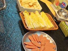 -鹿鸣山草本茶香火锅(园西路店)