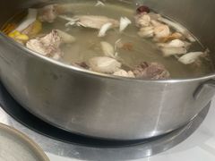 -喃喃椰·糟粕醋·椰子鸡火锅(七堡花园店)
