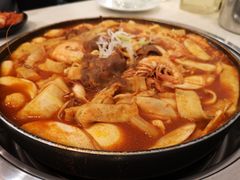 -三清洞摩西韩式年糕火锅(威高广场店)