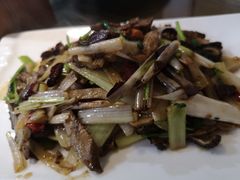 -山沟沟羊小馆&烤全羊羊肉汤(麦岛店)