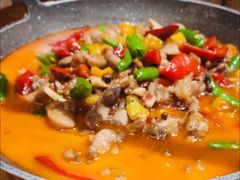 -老滇山寨•云南特色菜•地方菜•民族风情歌舞表演(金碧店)