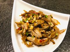 手撕小黄鱼-小城粥道·海胆鲜虾粥(解放广场店)