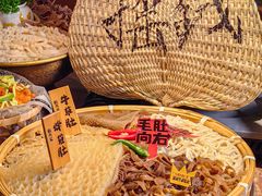 -毛肚向右·川渝毛肚王(经开永旺店)