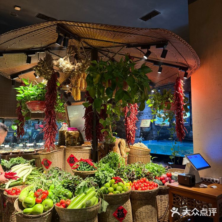 有烟火地方的“家宴”每道菜都是“原生态”的美味