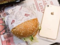 -The Habit Burger Grill 哈比特汉堡(复兴soho店)