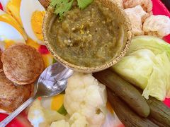 -Chom Cafe and Restaurant