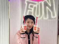 -DQ·蛋糕·冰淇淋(五棵松万达店)