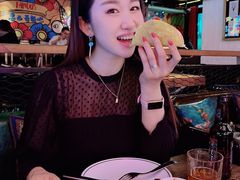 -Famous肥猫墨西哥音乐餐吧(五棵松华熙LIVE店)