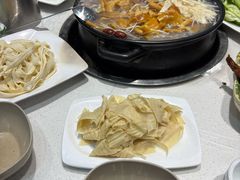 -九寨特色牦牛肉汤锅 羊肉汤锅