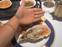 -雍容荟活帝王蟹活龙虾自助(苏宁旗舰店)