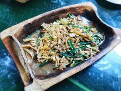 炒芭蕉花-基诺山寨.版纳民族特色菜