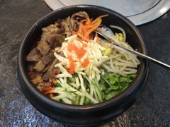 芝士肥牛鱼籽石锅拌饭-烤路里·韩国品质自助烤肉(石路天虹4号店)