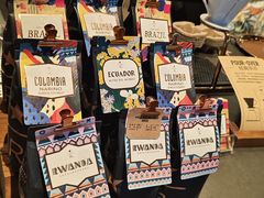 -星巴克臻选(上海合生汇1F店)