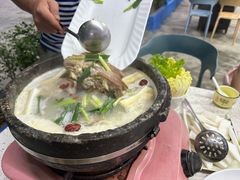 -墨脱石锅椰子鸡•海鲜糟粕醋(榆亚路店)