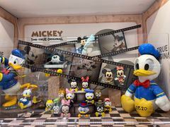 -泡泡玛特POPMART(蓝色港湾店)