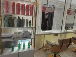 -PE SALON 