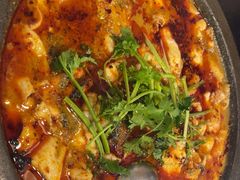 -灶知轩湘西石锅鱼(万佳广场店)